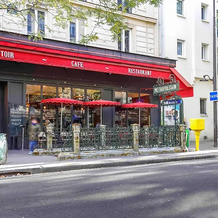 Ibis 17 Clichy-batignolles 3* París