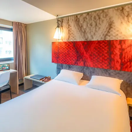 Hotel Ibis 17 Clichy-batignolles 3*