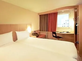 Hotel Ibis 17 Clichy-batignolles 3*