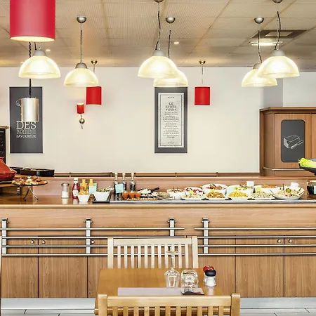 Ibis 17 Clichy-batignolles Париж