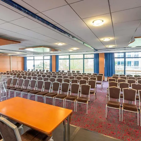 Отель Ibis 17 Clichy-batignolles