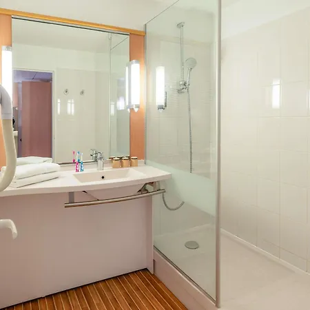 Ibis 17 Clichy-batignolles 3* Paris