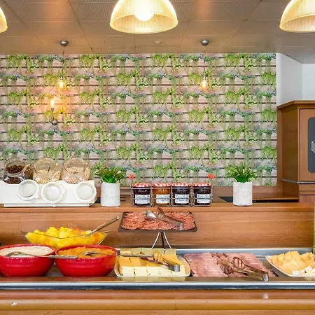 Ibis 17 Clichy-batignolles 3*