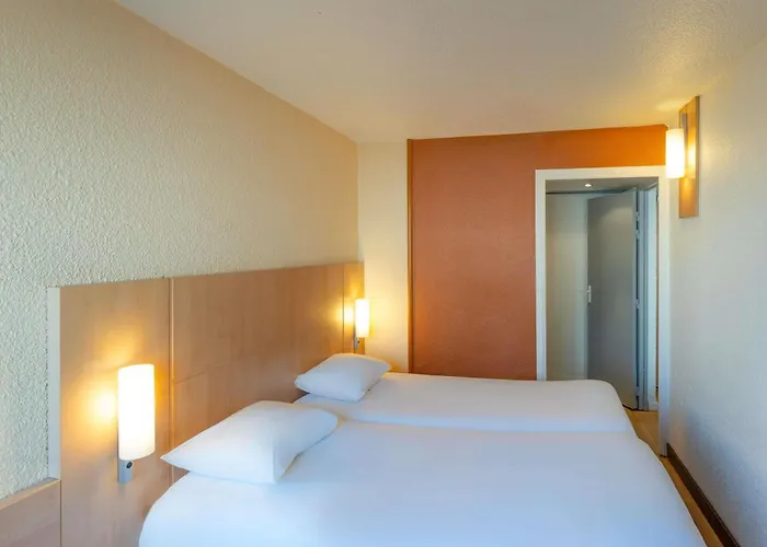 ホテル Ibis 17 Clichy-batignolles 3*