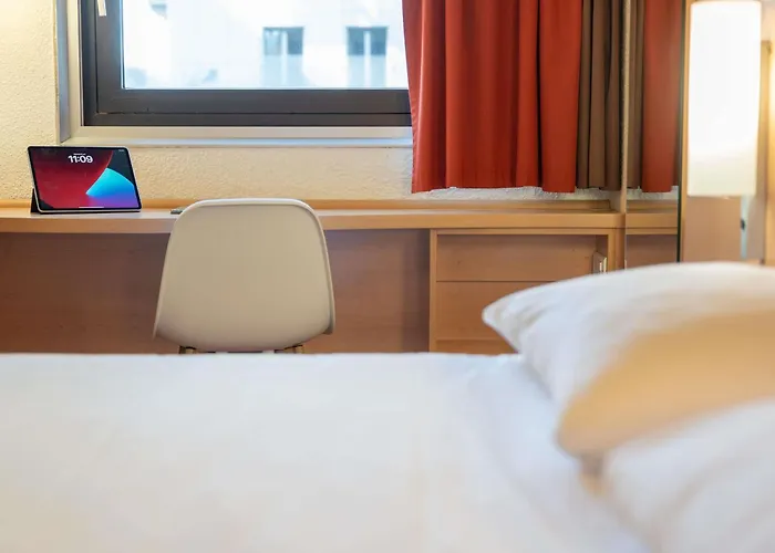 Ibis 17 Clichy-batignolles ホテル