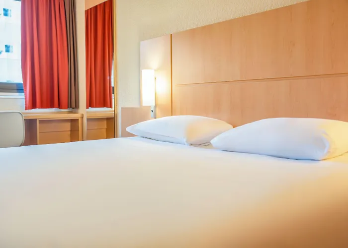 Ibis 17 Clichy-batignolles ホテル