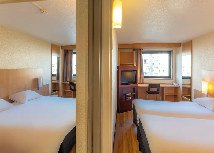 ホテル Ibis 17 Clichy-batignolles