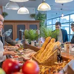 호텔 Ibis 17 Clichy-batignolles 3*