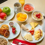 Hotell Ibis 17 Clichy-batignolles 3*